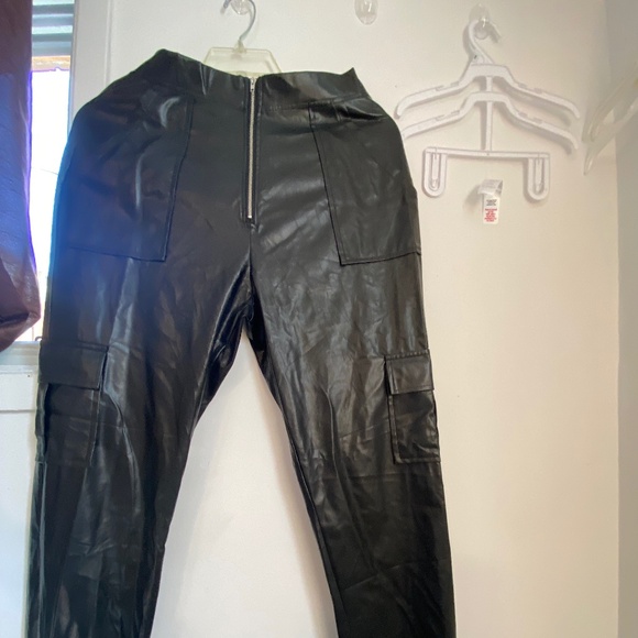 Brand new pants - Picture 5 of 6